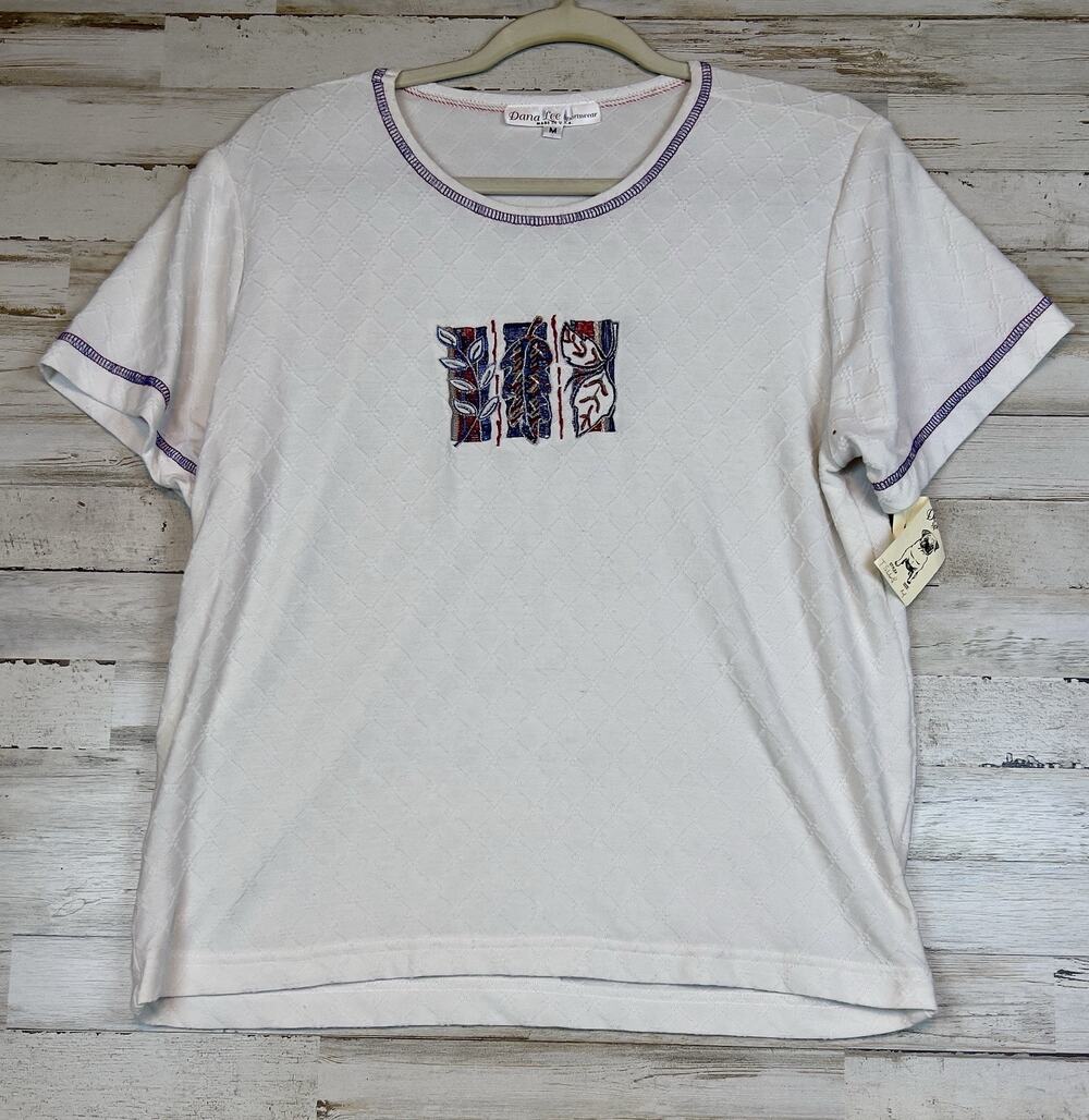 Vintage Dana Lee Sportswear Womens Textured Embroidered T-Shirt White USA Medium